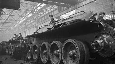 В тылу борьбы: как эвакуировали промышленность в начале войны | Статьи |  Известия