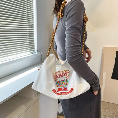 Вы никогда не увидите кого-то с такой же сумкой! Ведь каждая сумочка  создаётся под стиль её обладательницы, учитываются вкусовые… | Instagram
