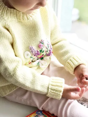 Детский свитер с вышивкой \"Букет цветов\" | Свитер, Детский свитер, Шапка