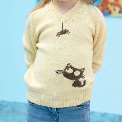 Детский свитер. Машинное вязание. Вышивка по петлям | Детский свитер, Свитер,  Вязание