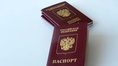 В России возобновили выпуск загранпаспортов нового образца