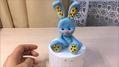 Зайчик из мастики .мастичный заяц .How to make fondant bunny .Фигурка зайка  на торт. Танинторт - YouTube