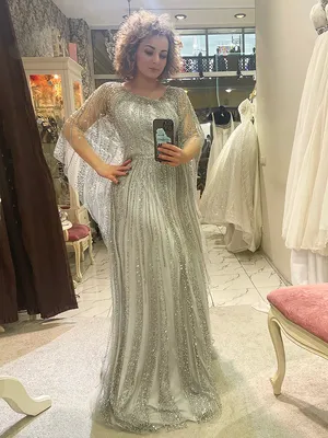 Закрытое расшитое вечернее платье с кейпом - Свадебный салон RSTELLE