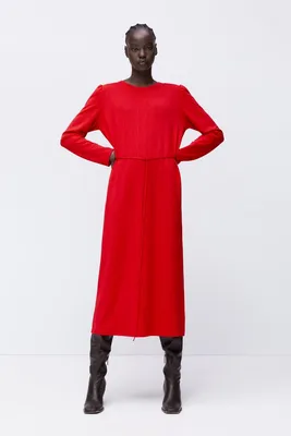 8 Items Our Editors Would Never Buy From Zara and 8 They Definitely Would |  Long knitted dress, Knit dress, Knitted jumper dress