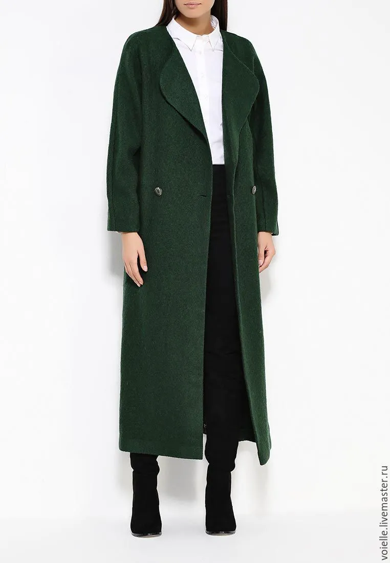 Болотное пальто. Пальто Штейнберг зеленое шерстяное. Темно зеленое пальто. Зелёное пальто женские. Пальто прямое женское длинное.
