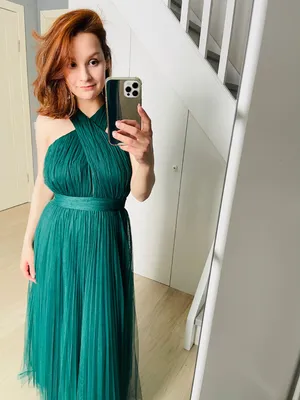 20 красивых зелёных платьев, вдохновлённых образом Меган Маркл