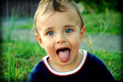 Желтый налет на языке у детей и грудничков: причины, лечение оранжевого  языка