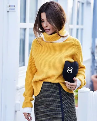 Skellig Ladies Oversized Aran Sweater - Yellow