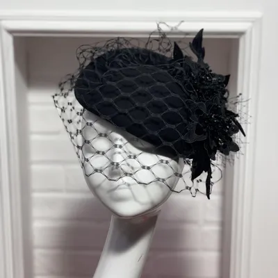 Женские французские новые осенне-зимние джазовые шерстяные шляпы, женские  модные маленькие фетровые шляпы в стиле ретро с лицом – лучшие товары в  онлайн-магазине Джум Гик