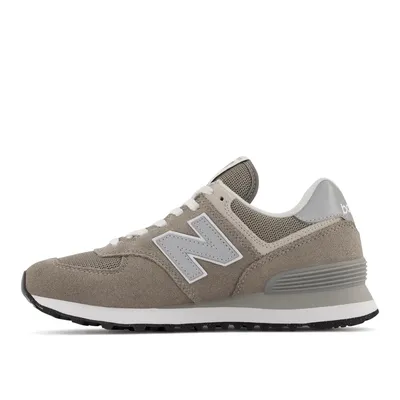 Женские кроссовки New Balance 574 черные с белой строчкой