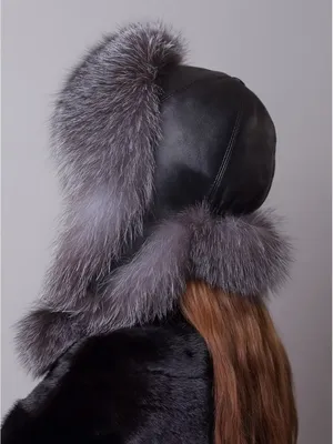 Женская меховая шапка-ушанка из серого кролика и черной кожи