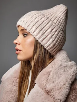 Модные женские шапки 2022 года: обзор моделей с фото, тенденции