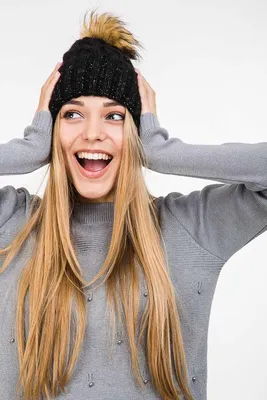 Глэм в холодную погоду: Самые модные женские шапки для зимы - Aungwinter