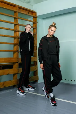 Костюм спортивный (фуфайка,брюки) женские Puma черный цвет — купить за  132.65 руб. в интернет-магазине Спортмастер