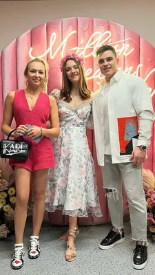 Евгения Медведева выложила волнующее фото в обтягивающем платье - TOPNews.RU
