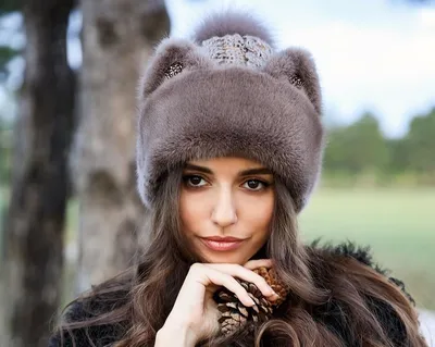 Вязаная меховая шапка | Winter hats, Fur fashion, Style
