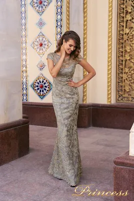 Потрясающее вечернее платье А-силуэта из искрящейся ткани с эффектом омбре  в Хабаровске